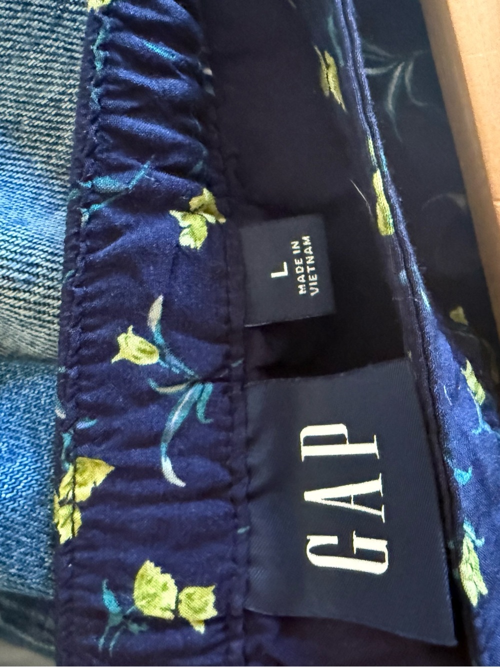 Gap Crepe Navy Floral Mini Skirt Large - Picture 9 of 13